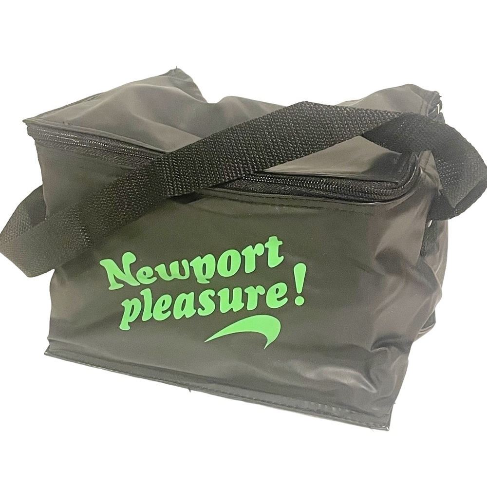 Vintage Newport Pleasure Black‎ Promo Lunch Bag Insulated